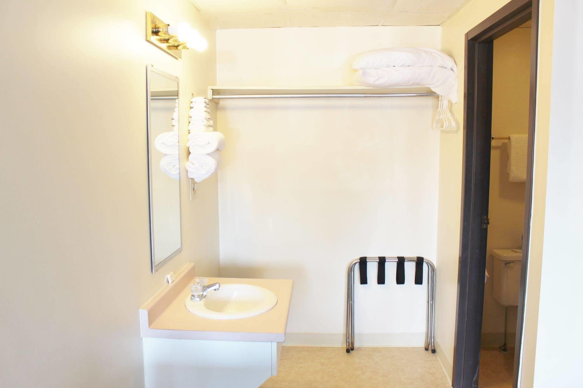 מפרץ אלכסנדריה Otter Creek Inn מראה חיצוני תמונה